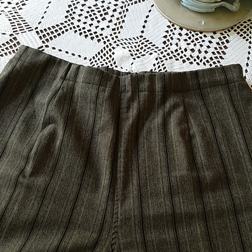 Pants - Picture 2 of 4